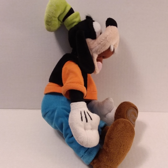 Disney Pluto Plush - Picture 2 of 5